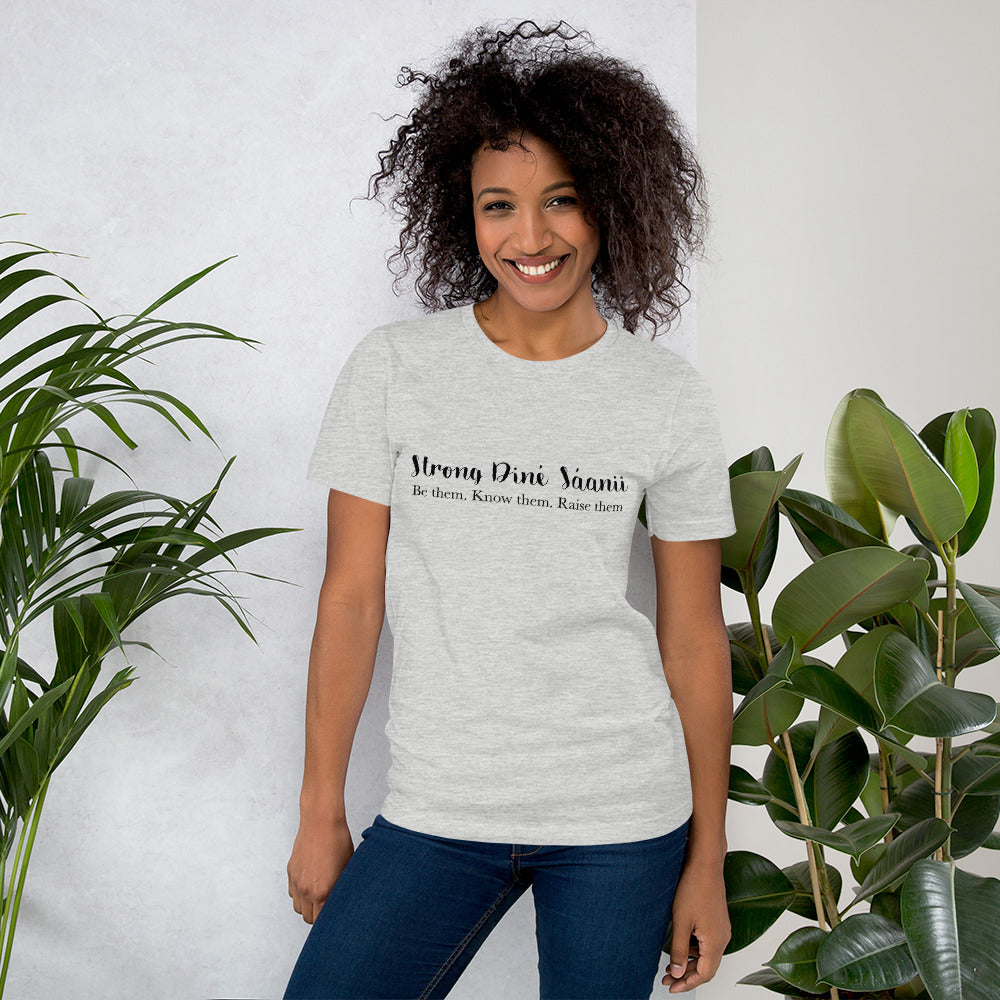 Strong Diné Sáanii Tee – Shi Jei Clothing
